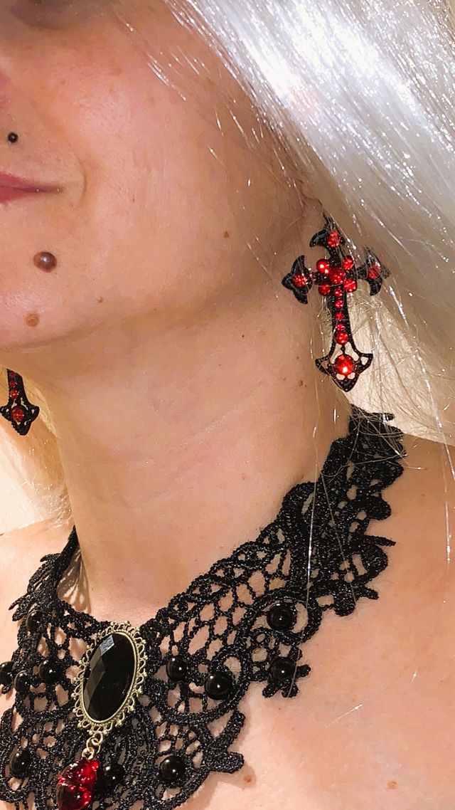 Choker gótico Dark Heart Elegance corazón rojo Ed.