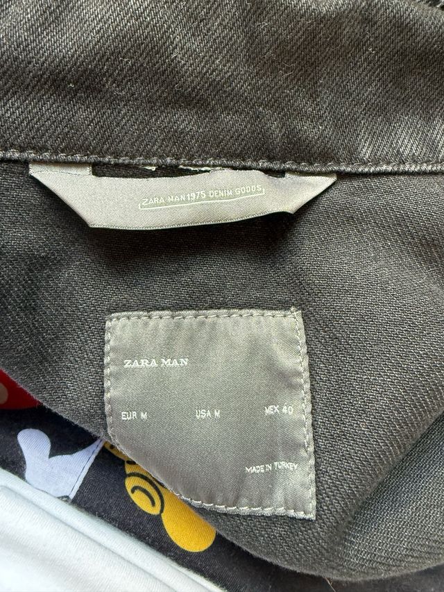 Chaqueta Jean Zara Tachuelas Negra