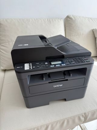 Impresora láser Brother 4 funciones (WiFi) L2710DW