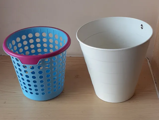 Pak 2 papeleras Plástico Azul y Blanca