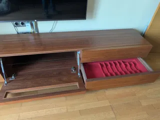 Mueble TV madera y cristal negro