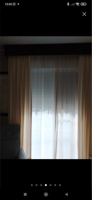 Dos patas de cortina beige