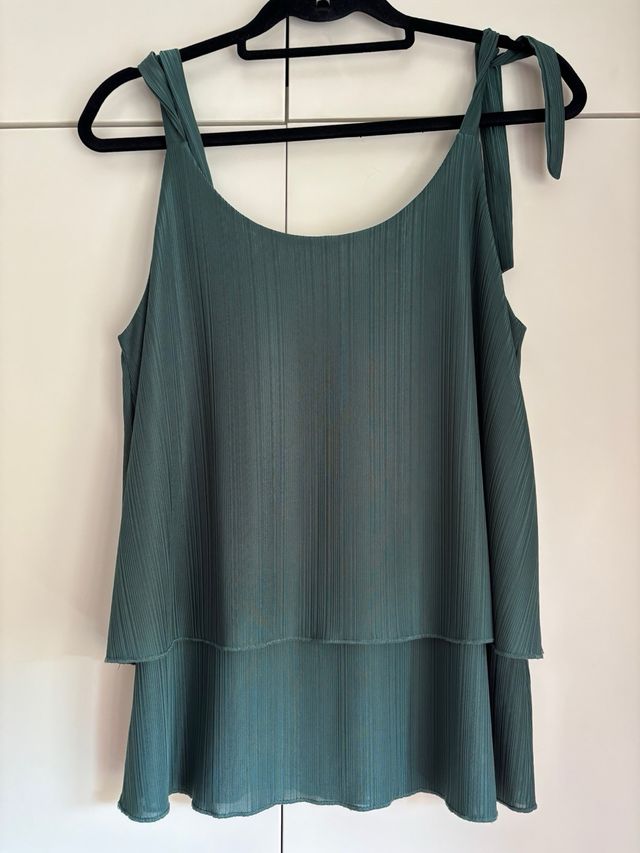 Top tirantes verde con anillas