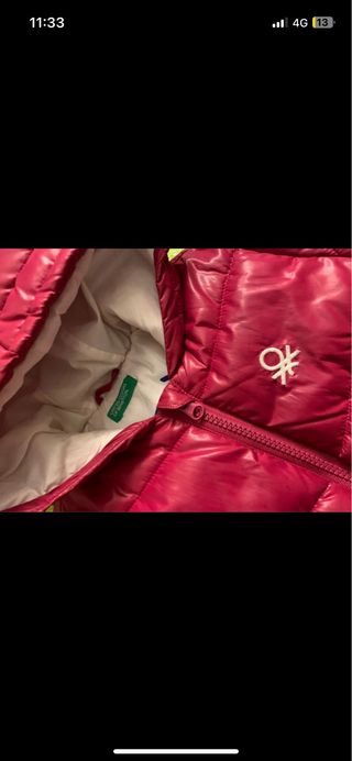 Piumino Benetton bimba fucsia con cappuccio