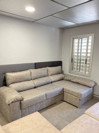 Sofá con Chaiselongue intercambiablede de lado