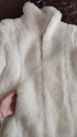 Chaqueta pelo sintético blanca talla M