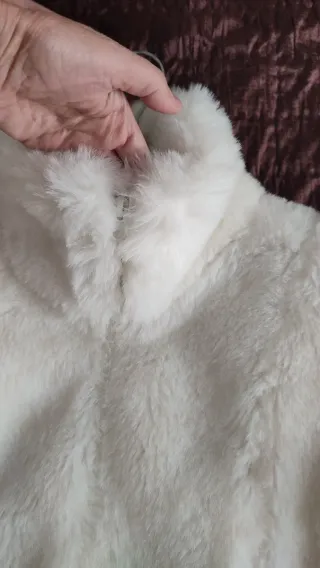 Chaqueta pelo sintético blanca talla M