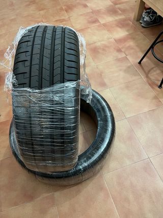 Pirelli P Zero 235/50 R19 99W