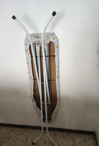 Tabla de planchar con estampado floral