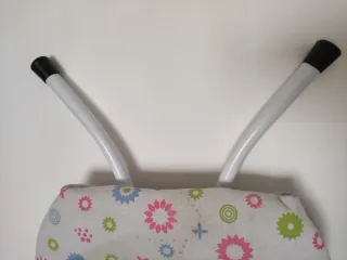 Tabla de planchar con estampado floral