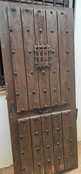 Puerta madera maciza rústica