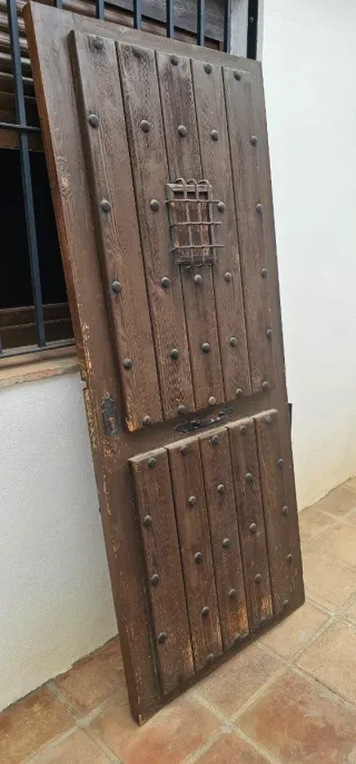 Puerta madera maciza rústica