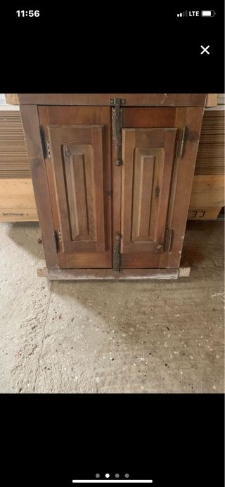 lote 4 Ventanas rústicas con barrotes dorados