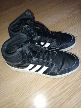 Zapatillas bota Adidas Talla 42.5