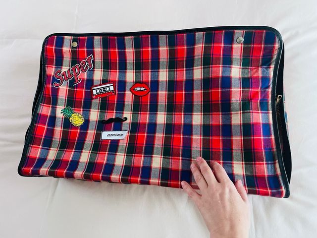 Maleta de mano vintage cuadros