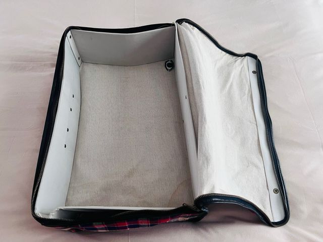 Maleta de mano vintage cuadros