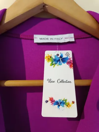 Conjunto dos piezas fucsia oscuro.