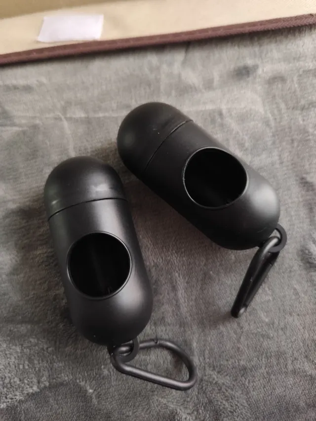 Dispenser sacchetti igienici per cani