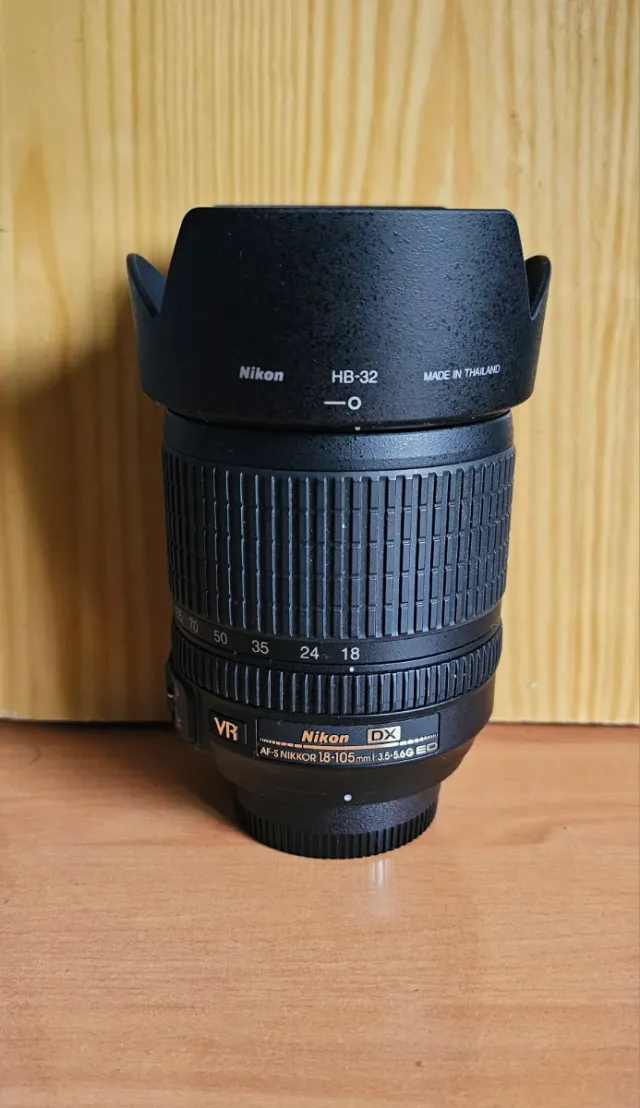 Objetivo Nikon DX VR 18-105mm ED