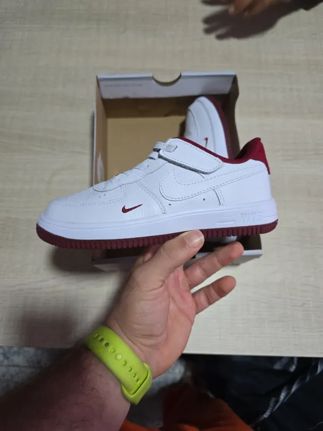 Nike Air Force 1 Low EasyOn LV8 3