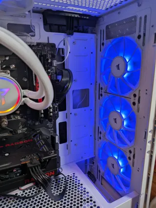 Ordenador Gaming AMD R X 6600 8GB