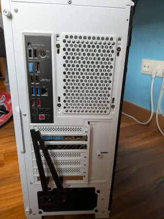 Ordenador Gaming AMD R X 6600 8GB