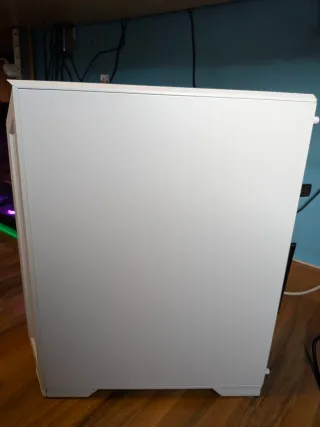 Ordenador Gaming AMD R X 6600 8GB