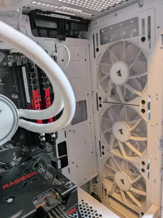 Ordenador Gaming AMD R X 6600 8GB