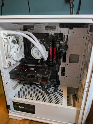 Ordenador Gaming AMD R X 6600 8GB