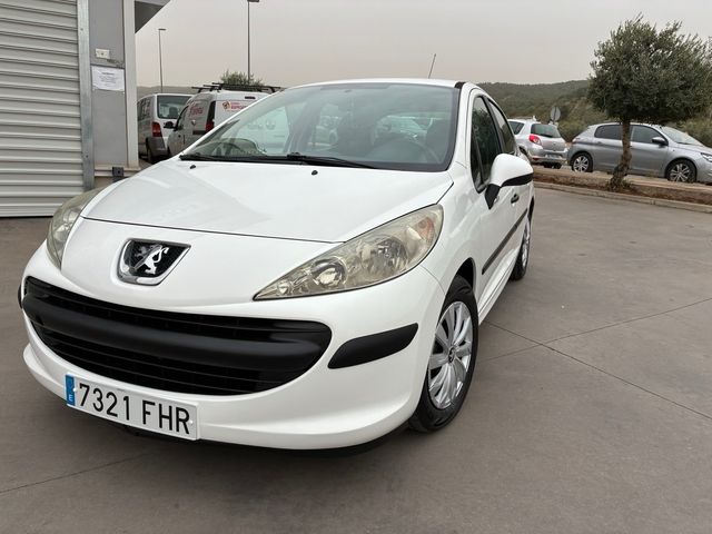 Peugeot 207 2006