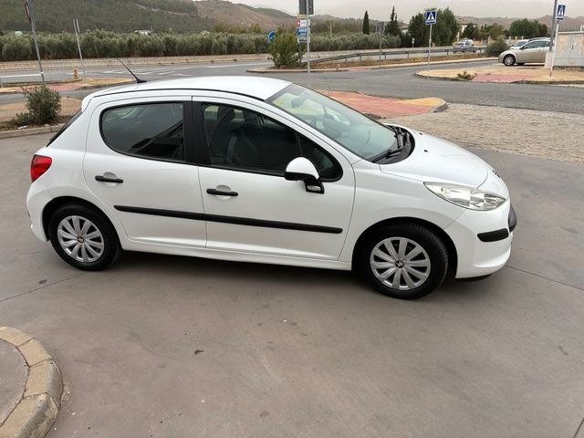 Peugeot 207 2006