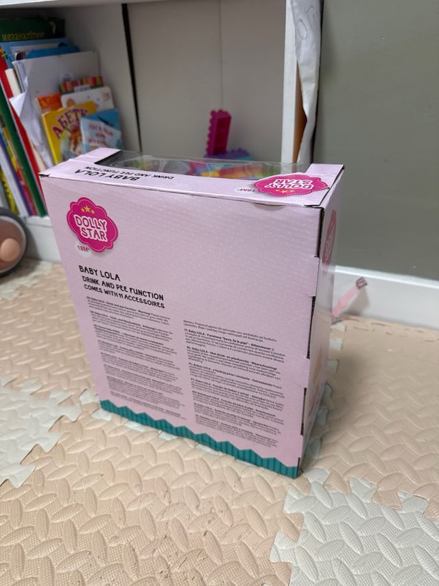 Muñeca Baby Lola con accesorios