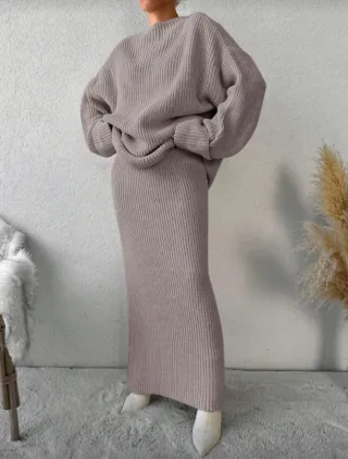 Jersey y falda de lana