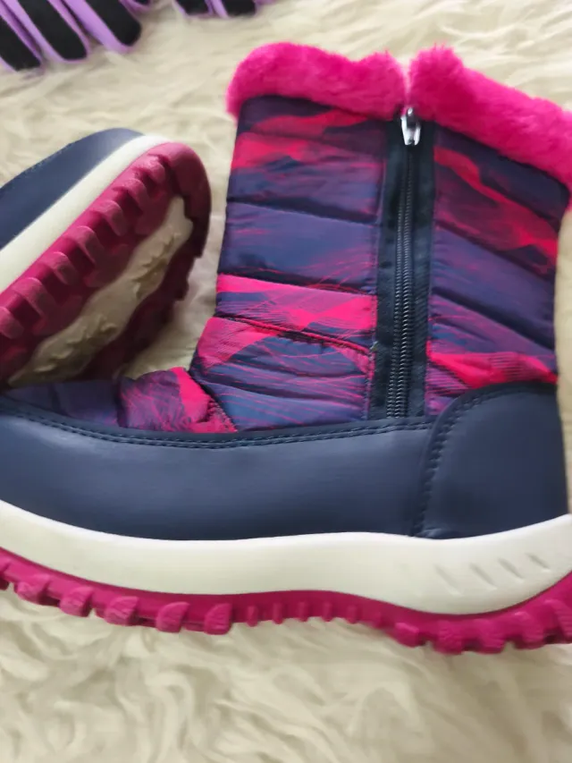 Botas impermeables niña talla 32 y guantes nieve