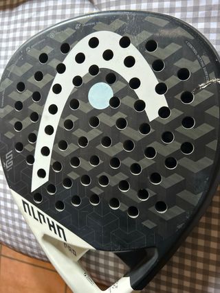 2 Palas 1. Pádel Head Alpha 2. Bulpadel Air 2021