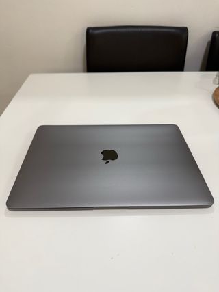 MacBook Air Retina 13” 2018 Gris Espacial