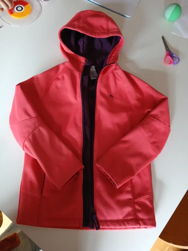 Abrigo impermeable Decathlon coral T5-6