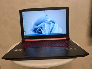 Acer Nitro Gaming  Laptop   i7 - 32  GB ram  win11