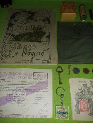 Lote antiguo. Guerra Civil Billetes Lotería Tabaco