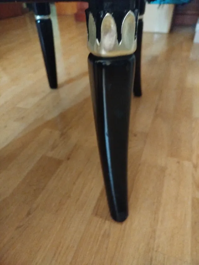 Sillón negro capitoné