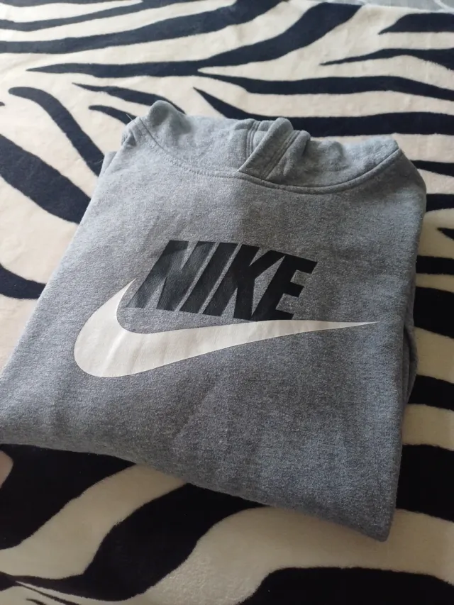 Sudadera Nike Gris
