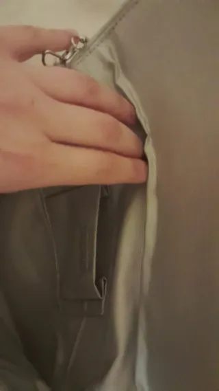 Bolso de mano plateado