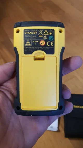 Medidor Láser Stanley TLM 165