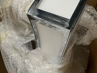 Lámpara de techo moderna plateada y blanca