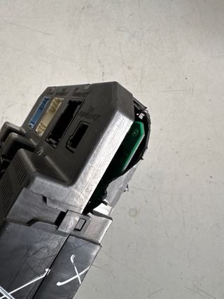 BSI 2004 P06-00 Peugeot Citroen REF : 9659285380