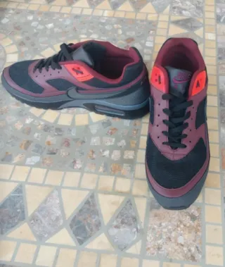 Scarpe Nike uomo nere e rosse