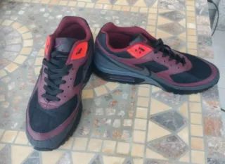 Scarpe Nike uomo nere e rosse
