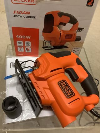 Black+Decker Sierra Sable BES602 400W