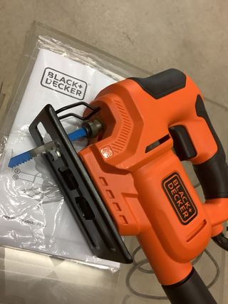Black+Decker Sierra Sable BES602 400W