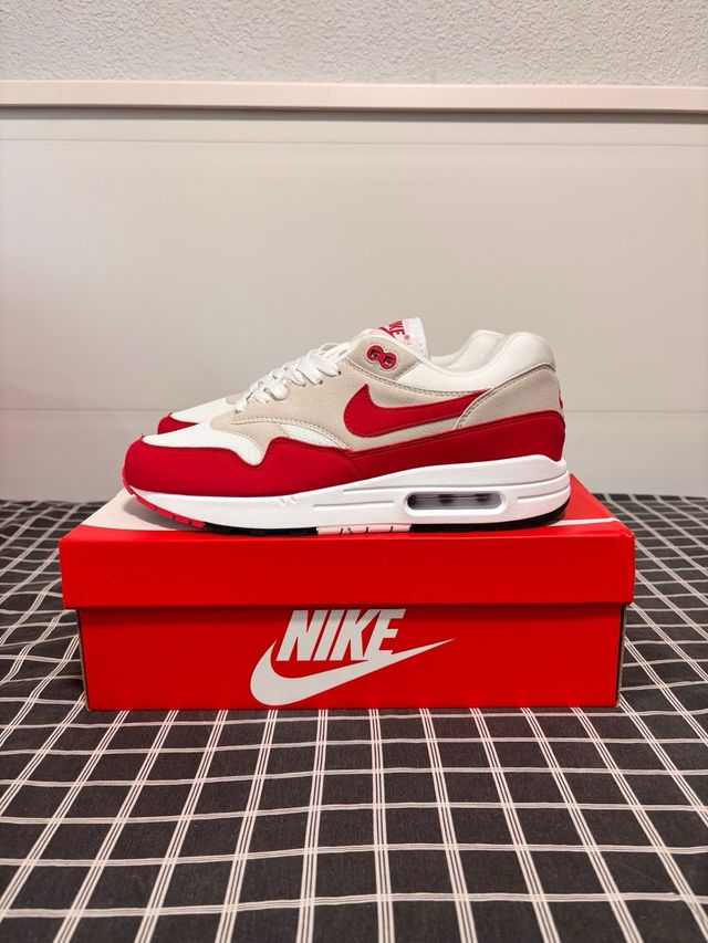 Nike Air Max 1 Beige y Rojo